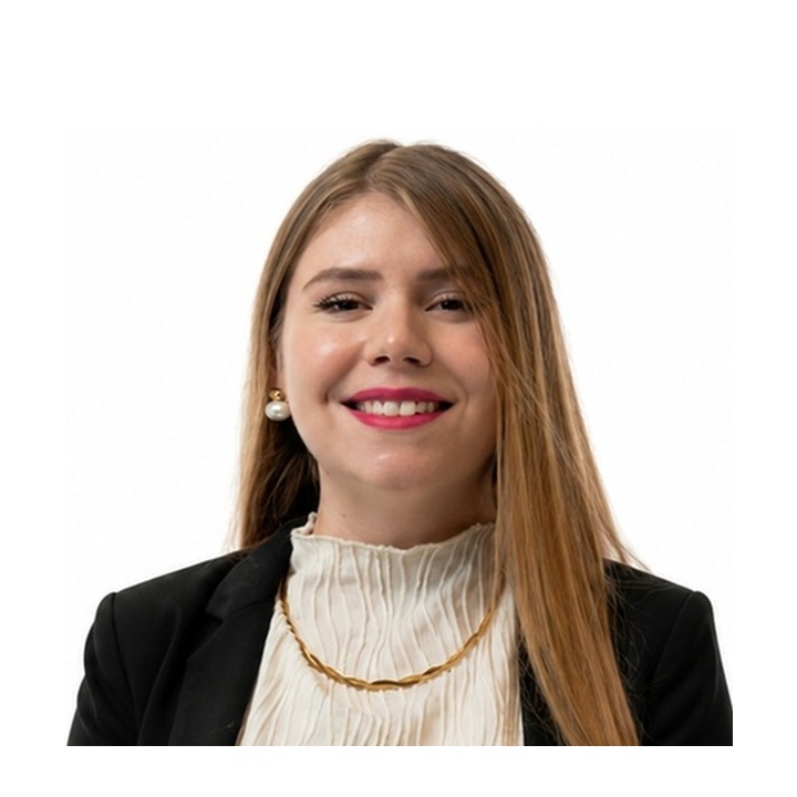 Retrato de Denisse Reynoso, ganadora de la 18va edición del Premio Adolf Horn